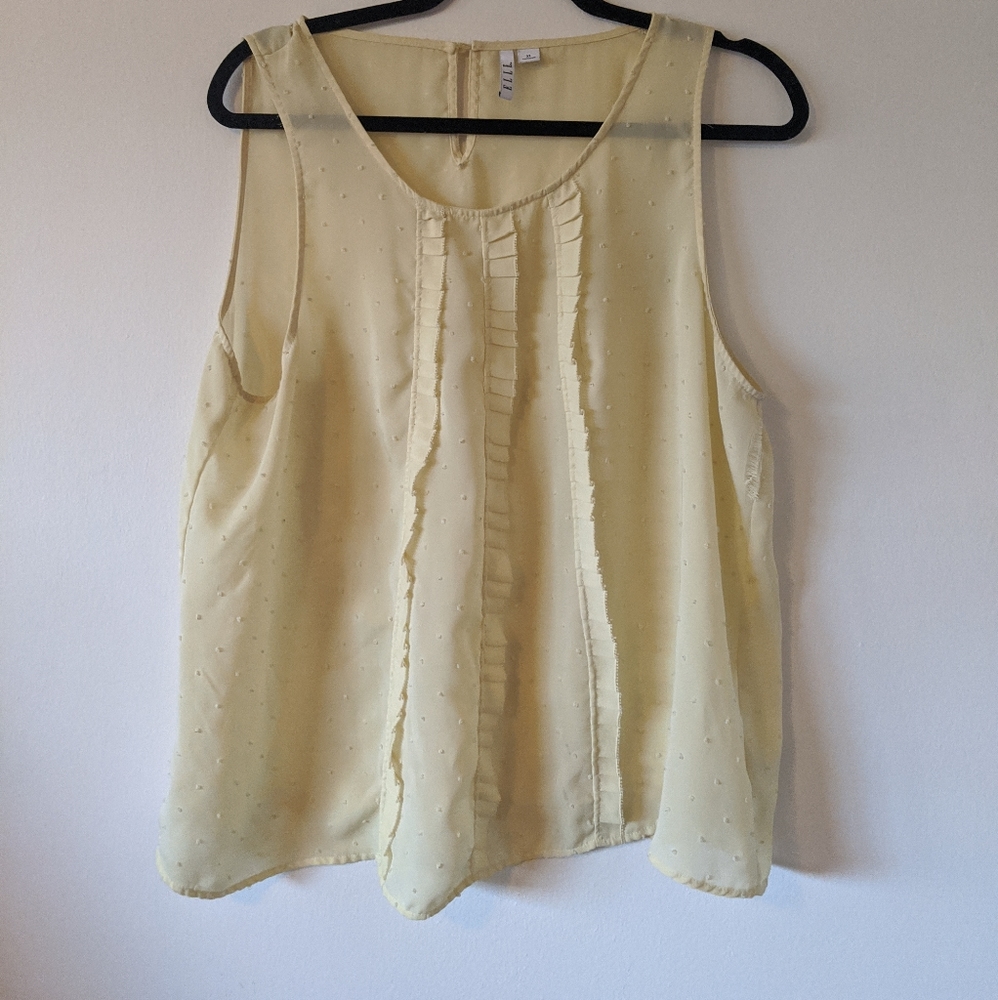 PLUS SIZE pastel yellow top